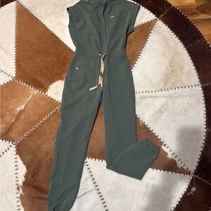 FIGS Moss Rafaela cargo jumpsuit XXS NEVER WORN